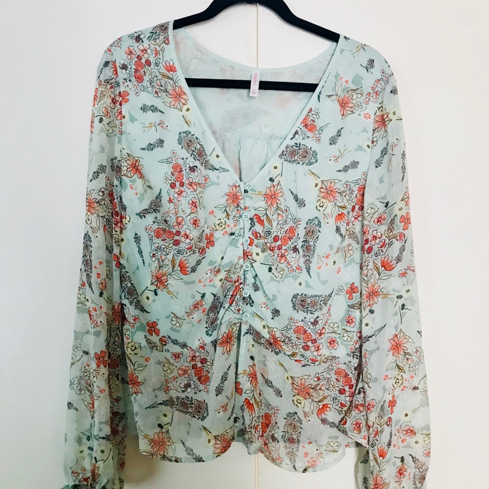Xhilaration blouse